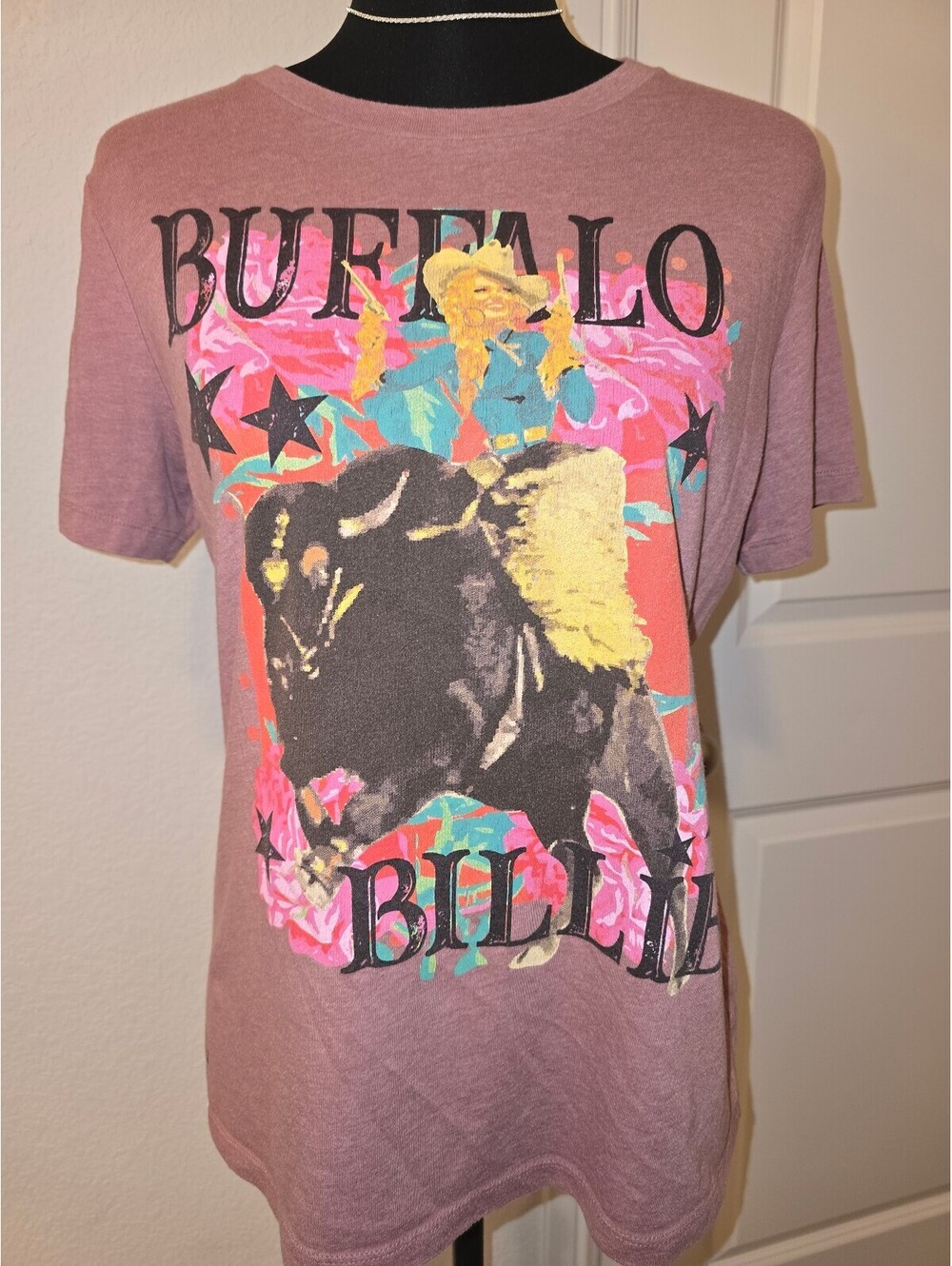 Buffalo Bill Graphic Print T-Shirt in Mauve